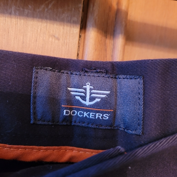 Men's Dockers Casual Pants in black size 42 x 30 - Picture 4 of 13